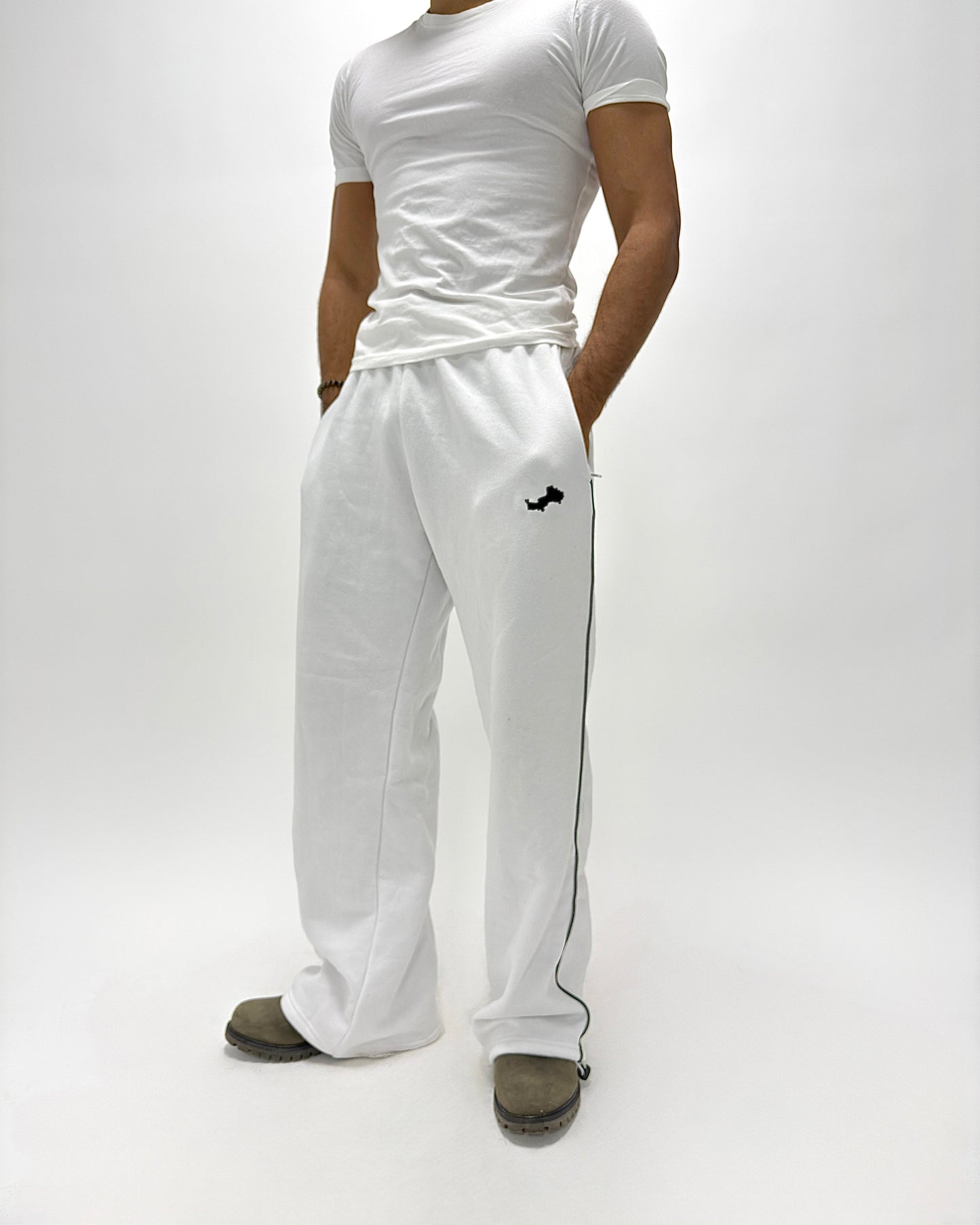 JOGGERS - WHITE