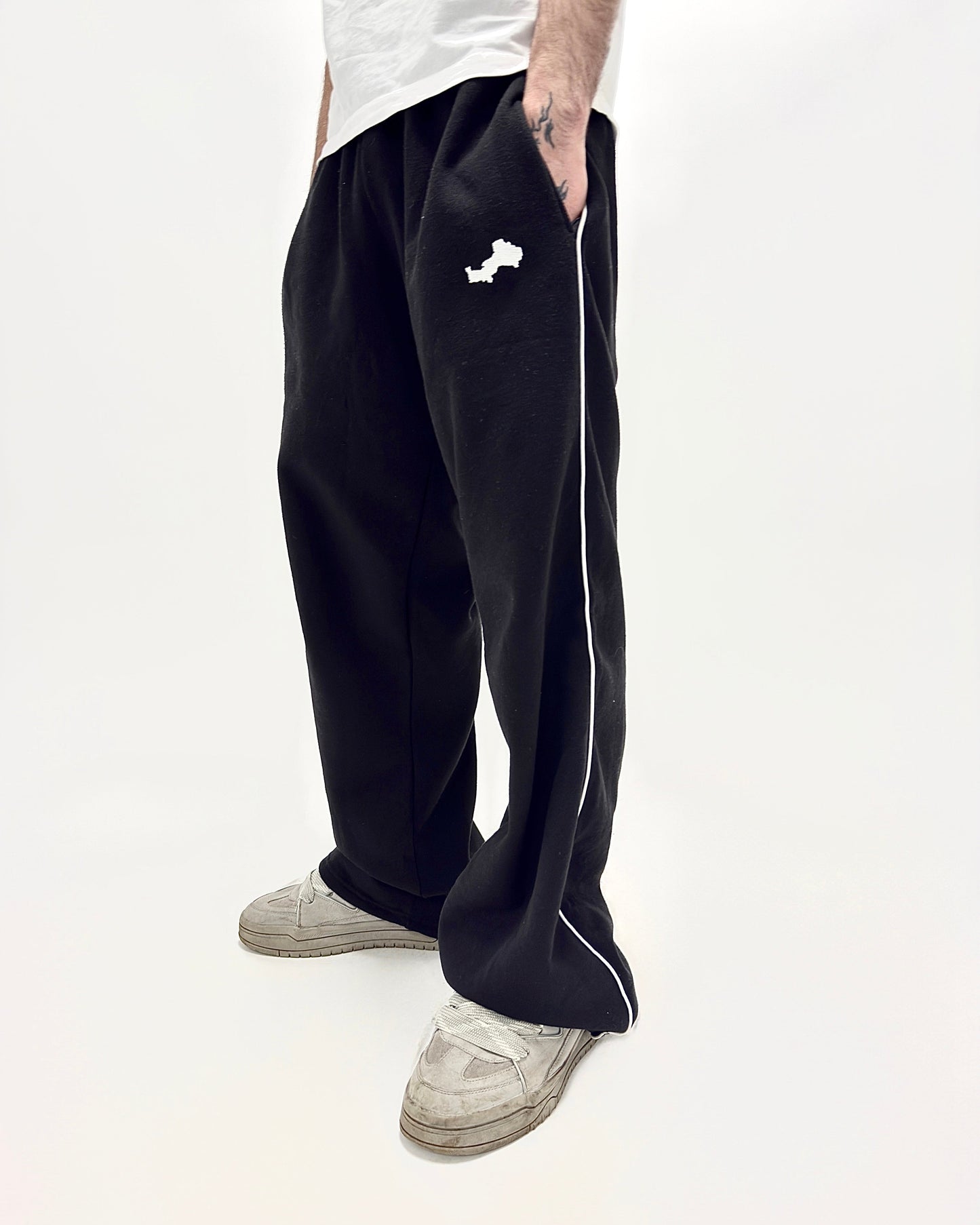 JOGGERS - BLACK